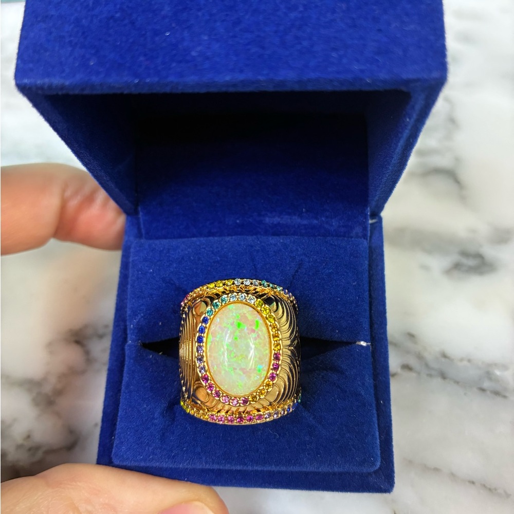 NIB Brand New Kurt Geiger London Opal & Pave Crystal Gold Cocktail Ring Size 7 - Picture 2 of 6